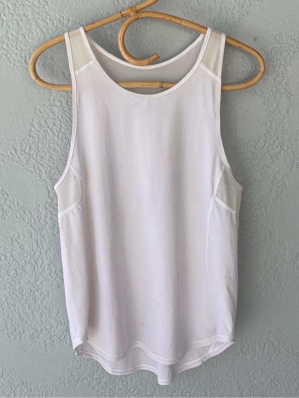 Lululemon White Women's Athletic Tank Top